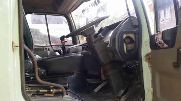 ขายรถบรรทุกสิบล้อดัมพ์ HINO 3M เครื่องเดิม 240 แรง 2 เพลา กระบะดัมพ์ ขายรถบรรทุกสิบล้อดัมพ์ HINO 3M เครื่องเดิม 240 แรง 2 เพลา กระบะดัมพ์