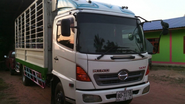 ขายHINO MEGA 175แรง ปี53 ซีรีย์500 ยาว5.50ม พ.เพาเวอร์ เบรกทิฟฟี่ ภายในสวย แอร์เย็น เครื่องดี คัชซีสวย สภาพพร้อมใช้งาน เอกสารพร้อมโอน จัดไฟแนนซ์ได้ เงื่อนไขง่ายๆวันเดียวรับรถ สนใจโทร 090-8588220คุณนะ ID:narong498 หรือ www.truck.in.th/498 หรือfb:ณรงค์ ซื้อ