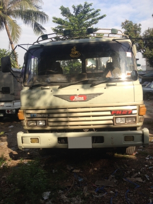 ขาย รถบรรทุก 6 ล้อ HINO 2 เพลา (แชสซี+เครื่องสิบส้อ)