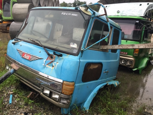 ขายซาก10ล้อเพลาเดียว 185 แรง KT925..รถอุบัติเหตุ...เล่มพร้อม ม.79ไว้