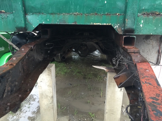 ขายซาก10ล้อเพลาเดียว 185 แรง KT925..รถอุบัติเหตุ...เล่มพร้อม ม.79ไว้