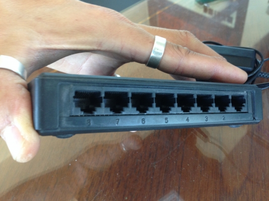D-LINK SWITCH HUB 10/100/1000 8 ช่อง