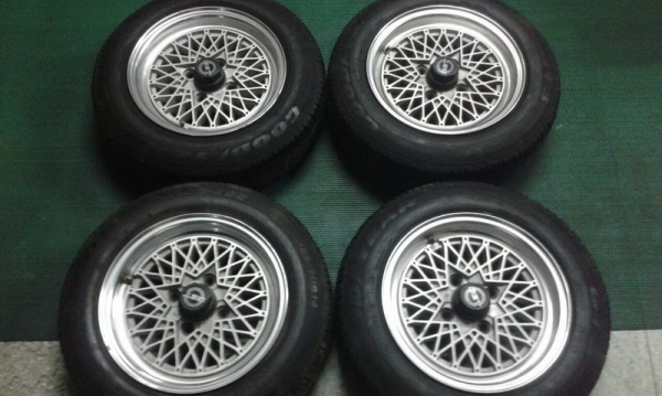 ขายล้อซิ่งRetroญี่ปุ่นของSsrรุ่นGetลายรังผึ้งขอบ14-4/114กว้าง6off20สวย฿13500ลดได