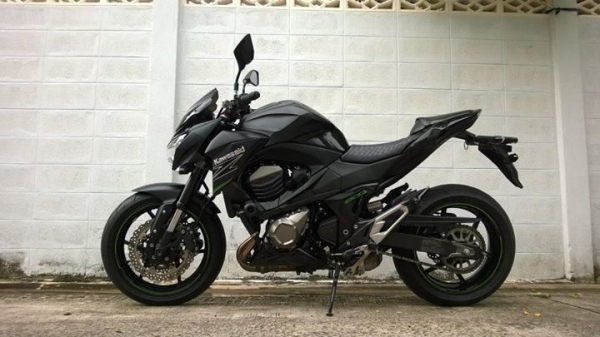 Z800 สภาพสวย วิ่ง 2000 มีของแต่ง ถูกๆ ต่อรองได้ จัดส่งฟรี สวยๆจ้า