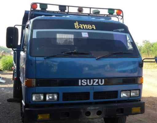 หกล้อดั้ม อีซูซุ NPR115แรง รถห้างเกียร์สั้น สภาาพดีแคซซีเดิมสวยจัดสหนิมไม่มีเกาะทั้งเส้น พร้อมใช้งาน ทะเบียนพร้อมโอน รถสภาพดีรับรองไม่ผิดหวัง