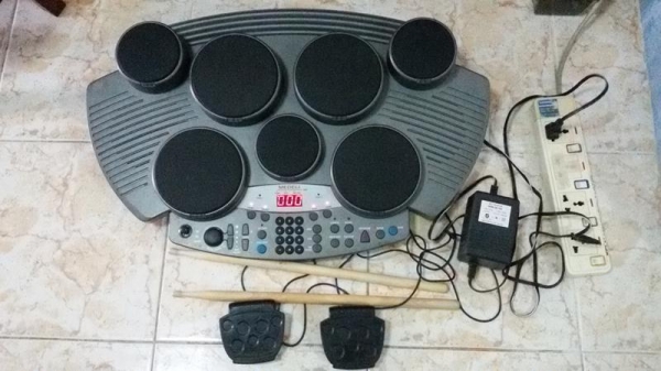 กลองไฟฟ้า Medeli DD30ุ6 พร้อม ไม้ตีกลอง 2อัน สภาพสวยสมบูรณ์มาก