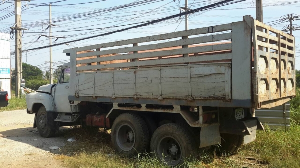 ขายรถบรรทุก 10 ล้อดัมพ์หน้ายาวเพลาเดี่ยว ISUZU เครื่อง EH700 168 แรงม้า ช่วงล่างมิตซู เบรคทิฟฟี่ พวงมาลัยเพาเวอร์ มีสโลว์กลาง ราคา 300000