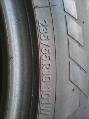 235/55R19 TOYO ชุด 4 ล้อ ปี 2011 ( MADE IN JAPAN ) TEL.081-427-3941 235/55R19 TOYO ชุด 4 ล้อ ปี 2011 ( MADE IN JAPAN ) TEL.081-427-3941