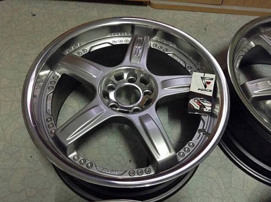 แม็ก Volh RS มือ1 ขอบ 17 นิ้ว 5 รู 100 ครบชุด 4วงลดราคาด่วน แม็ก Volh RS มือ1 ขอบ 17 นิ้ว 5 รู 100 ครบชุด 4วงลดราคาด่วน