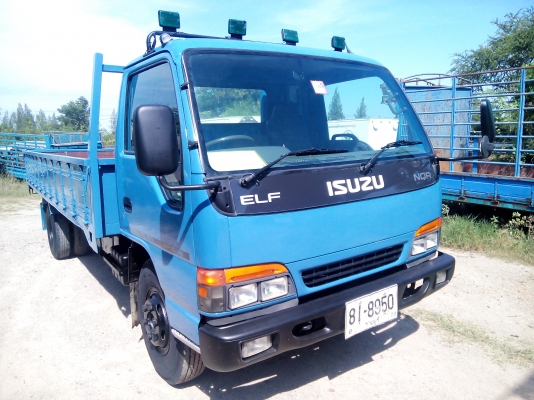 6 ล้อกลาง  ISUZU  NQR  120  แรงม้า  * ยาว 5.50 ม. *  รถสวยเดิม+สวยจริง+สภาพพร้อมใช้งาน  *รถห้างแท้*  มีเล่มพร้อมโอน *