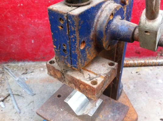 ชุดป๊้มมือโยก กดชิ้นงานต่างๆได้ ป๊้มกดตัดขอบเพื่อพับ ป๊้มกดใส่สสักล็อก กดพับชิ้นงาน ชุดป๊้มมือโยก กดชิ้นงานต่างๆได้ ป๊้มกดตัดขอบเพื่อพับ ป๊้มกดใส่สสักล็อก กดพับชิ้นงาน