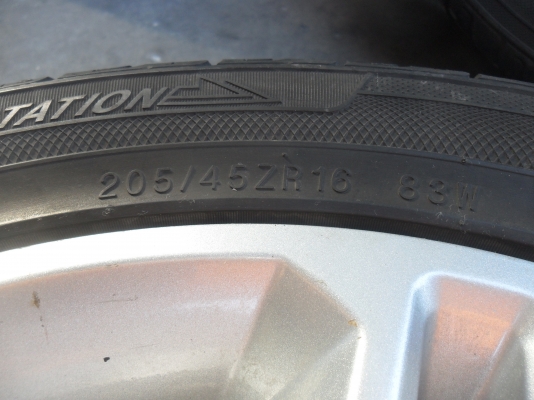 ล้อแม็ก 16นิ้ว 4รู100 ฟอด พร้อมยาง สวยๆ 4 ล้อ ราคา 6800 บาท