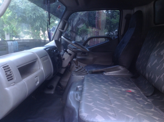 ขาย 6 ล้อ HINO ปี 48 เครื่อง WO4D โทโบว์อินเตอร์. ยาว 5 เมตร  สภาพสวยพร้อมใช้