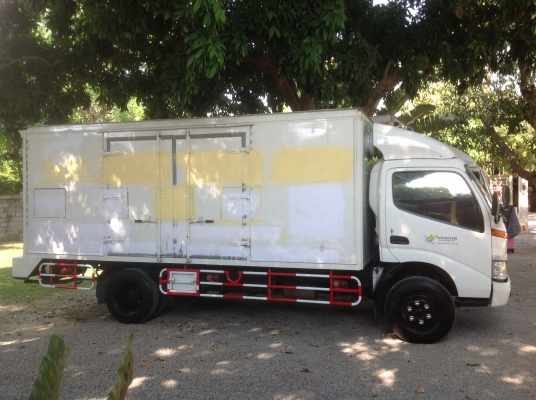 ขาย 6 ล้อ HINO ปี 48 เครื่อง WO4D โทโบว์อินเตอร์. ยาว 5 เมตร  สภาพสวยพร้อมใช้