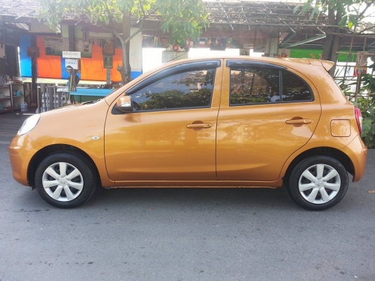 NISSAN MARCH สวยๆโทรได้24ชม.สีเดิมบางทั้งคัน ปี2012 แท้ครับ