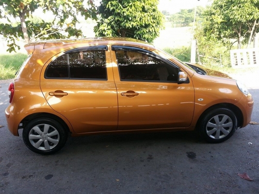 NISSAN MARCH สวยๆโทรได้24ชม.สีเดิมบางทั้งคัน ปี2012 แท้ครับ