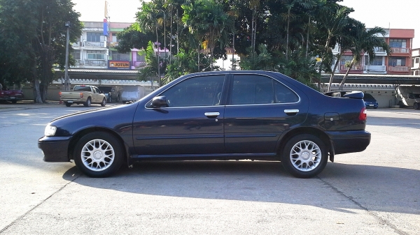 NISSAN SUNNY  ปี 2000