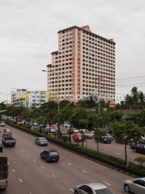 ขายคอนโดสุขสวัสดิ์ โมเดิร์น คอนโดวิว ขนาด 42 ตรม. ติดถนนใหญ่พร้อมเฟอร์