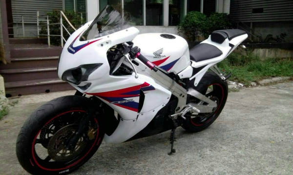 ขาย CBR 400 ปี89 ทะเบียนแท้
