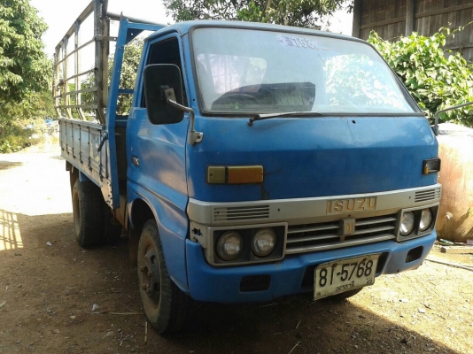 ขาย 6 ล้อสั้น ISUZU 85 แรงม้า เครื่องดี คัสซีสวยตลอดส้น ทะเบียนพร้อมโอน ราคาต่อรองได้ครับ ขาย 6 ล้อสั้น ISUZU 85 แรงม้า เครื่องดี คัสซีสวยตลอดส้น ทะเบียนพร้อมโอน ราคาต่อรองได้ครับ