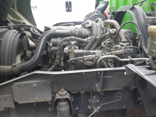 ขาย FTR240 ปี 54 ยาว 7.6 m ตู้สิบบาน สนใจติดต่อ 0872508883