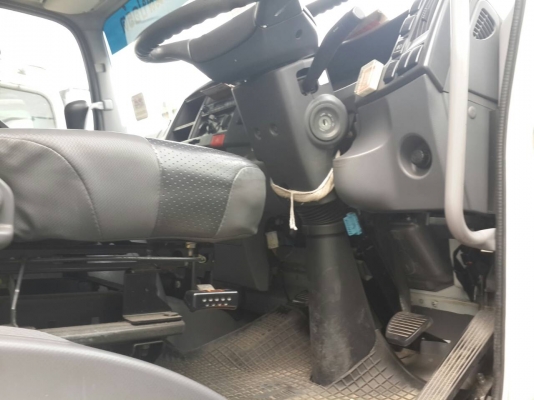 ขาย FTR240 ปี 54 ยาว 7.6 m ตู้สิบบาน สนใจติดต่อ 0872508883