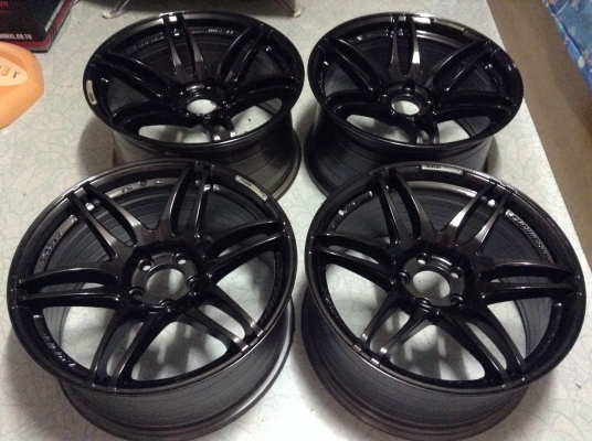 แม็ก Cosmis Mr2 แท้ขอบ 18 นิ้ว หน้า 8.5 หลัง 9.5 นิ้ว 5 รู 114 แม็ก Cosmis Mr2 แท้ขอบ 18 นิ้ว หน้า 8.5 หลัง 9.5 นิ้ว 5 รู 114