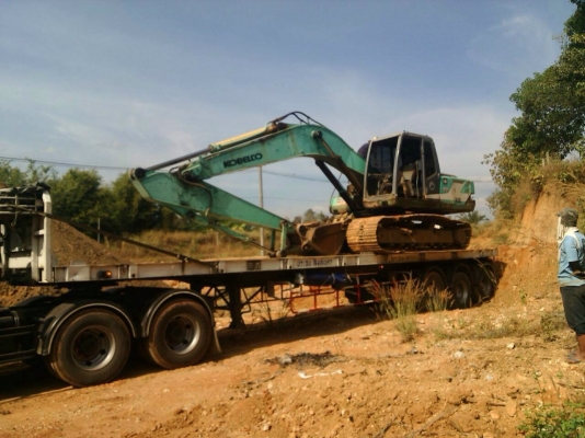 ขายด่วน kobelco sk 200-3 สภาพพร้อมใช้