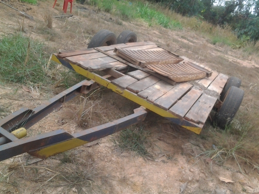 KUB0TA รถลากรถเกี่ยว 4 ล้อพ่วง ขึ้น 68G สภาพปานกลางพอใช้ ตามสภาพครับ