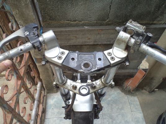 ขายโช๊ค Kawasaki GPZ400R  ปรับราคาเหลือ 1,000 บาท ของอยู่รังสิต