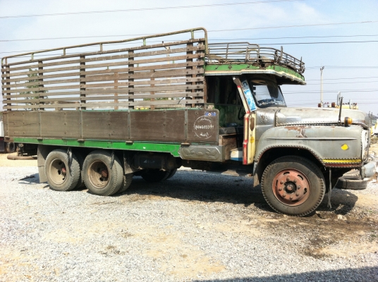 สิบล้อหน้ายาว คันที่2 เครื่อง6bb1 145 แรงม้า