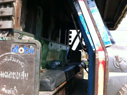 สิบล้อหน้ายาว คันที่2 เครื่อง6bb1 145 แรงม้า