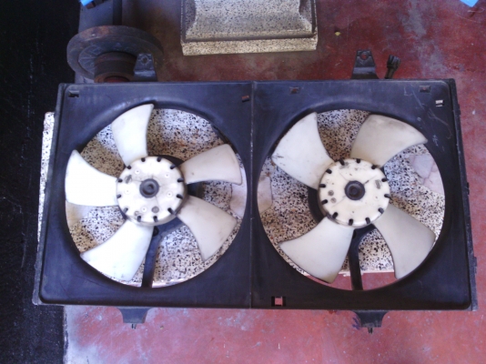 พัดลม nissan cefiro a32 แท้ตรงรุ่นjapan