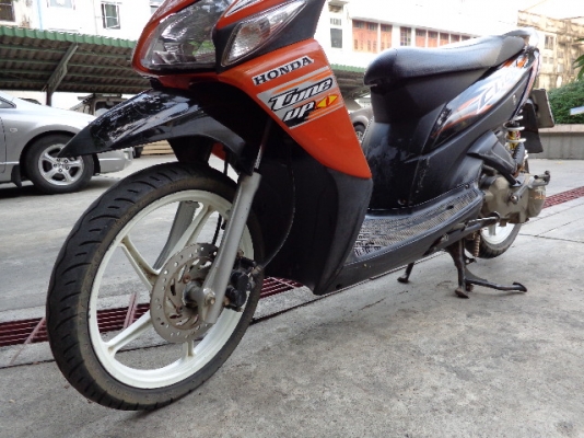 ขาย ฮอนด้าคลิค110 คาร์บู ขาย ฮอนด้าคลิค110 คาร์บู