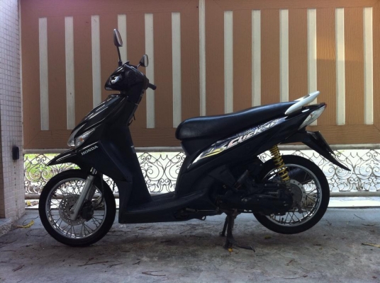 ขออนุญาติขาย Honda Click Combi Brake บ้านๆ โอนให้ฟรี