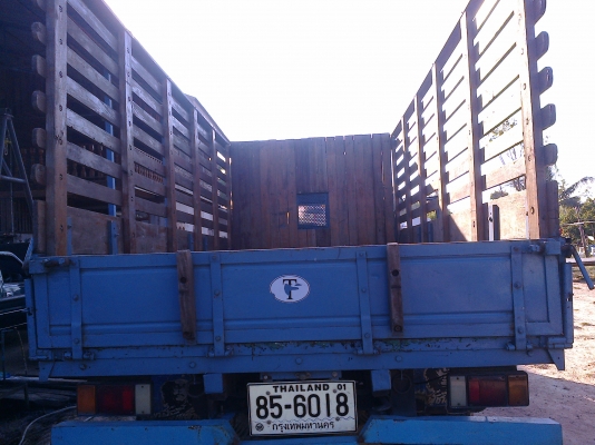 รถบรรทุก 6 ล้อ Isuzu 115 ยางแท้ 6 เส้น 330000 ต่อรองได้ สภาพดี