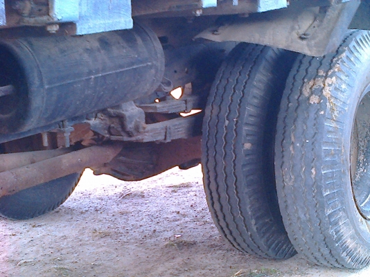 รถบรรทุก 6 ล้อ Isuzu 115 ยางแท้ 6 เส้น 330000 ต่อรองได้ สภาพดี