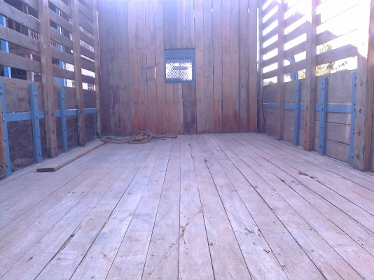 รถบรรทุก 6 ล้อ Isuzu 115 ยางแท้ 6 เส้น 330000 ต่อรองได้ สภาพดี