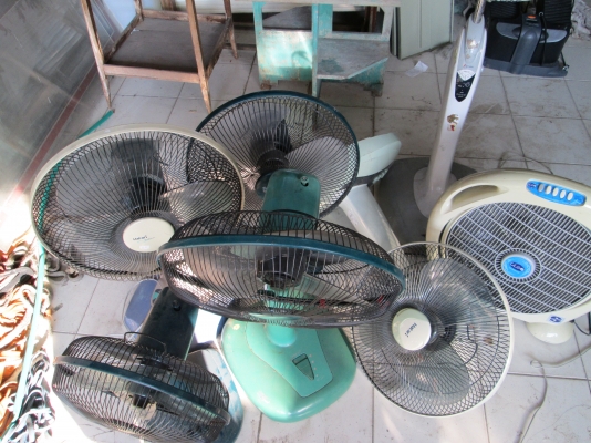 งานบริษัท มี 7 ตัว  เหมามา   ส่วนใหญ่ HATARI   .ใช้ได้ทุกตัว