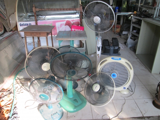 งานบริษัท มี 7 ตัว  เหมามา   ส่วนใหญ่ HATARI   .ใช้ได้ทุกตัว