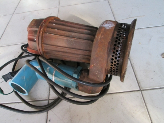 ต้องช่อมครับ ขายตามสภาพได้มาอย่างนี้   ใครมีความรู้โอเคครับ