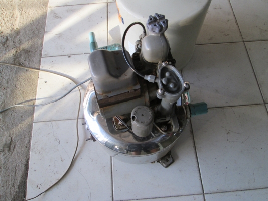 ต้องช่อมครับ ขายตามสภาพได้มาอย่างนี้   ใครมีความรู้โอเคครับ