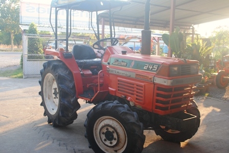 ขายรถไถ Kubota L1-24 (4WD) รถ2เพลา พร้อมใช้งานครับ