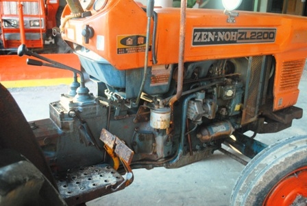 ขายรถไถ Kubota L2200 พร้อมเครื่องตัดหญ้า เครื่องดี พร้อมใช้งานครับ