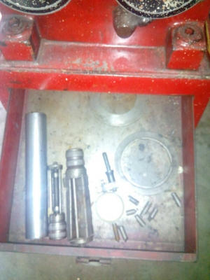 ขายเครื่องคว้านกับเครื่องขัดเสื้อสูบมอเตอร์ไซค์ตัวละ75000