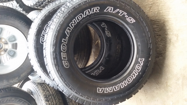 ขายยาง 265 70 16 ปี12คู่ละ 3800