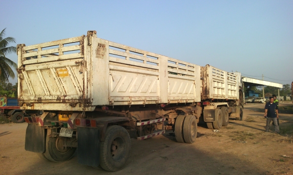 ขายรถสิบล้อดั้มแม่ลูกเครือง270แรงม้าปี40รถออกห้างมือเดียว