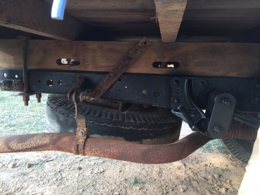 รถบรรทุก6ล้อกลาง