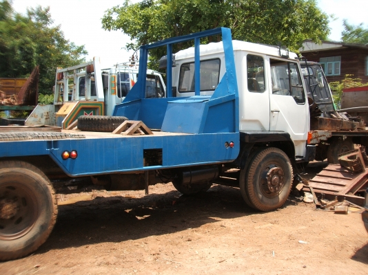 ขายรถเทลเลอร์ สิบล้อ 2 เพลา มิตซู 527 TD สิบสปีด เครื่องดีคัตซีสวย ทะเบียนพร้อมโอน