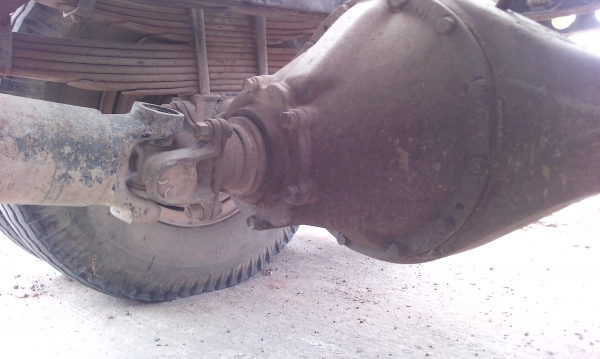 ขายด่วนรถโม้ปูนรถนําเข้ามีเล่มทะเบืยนโม้ตรง3.5คิวเครือง220แรง